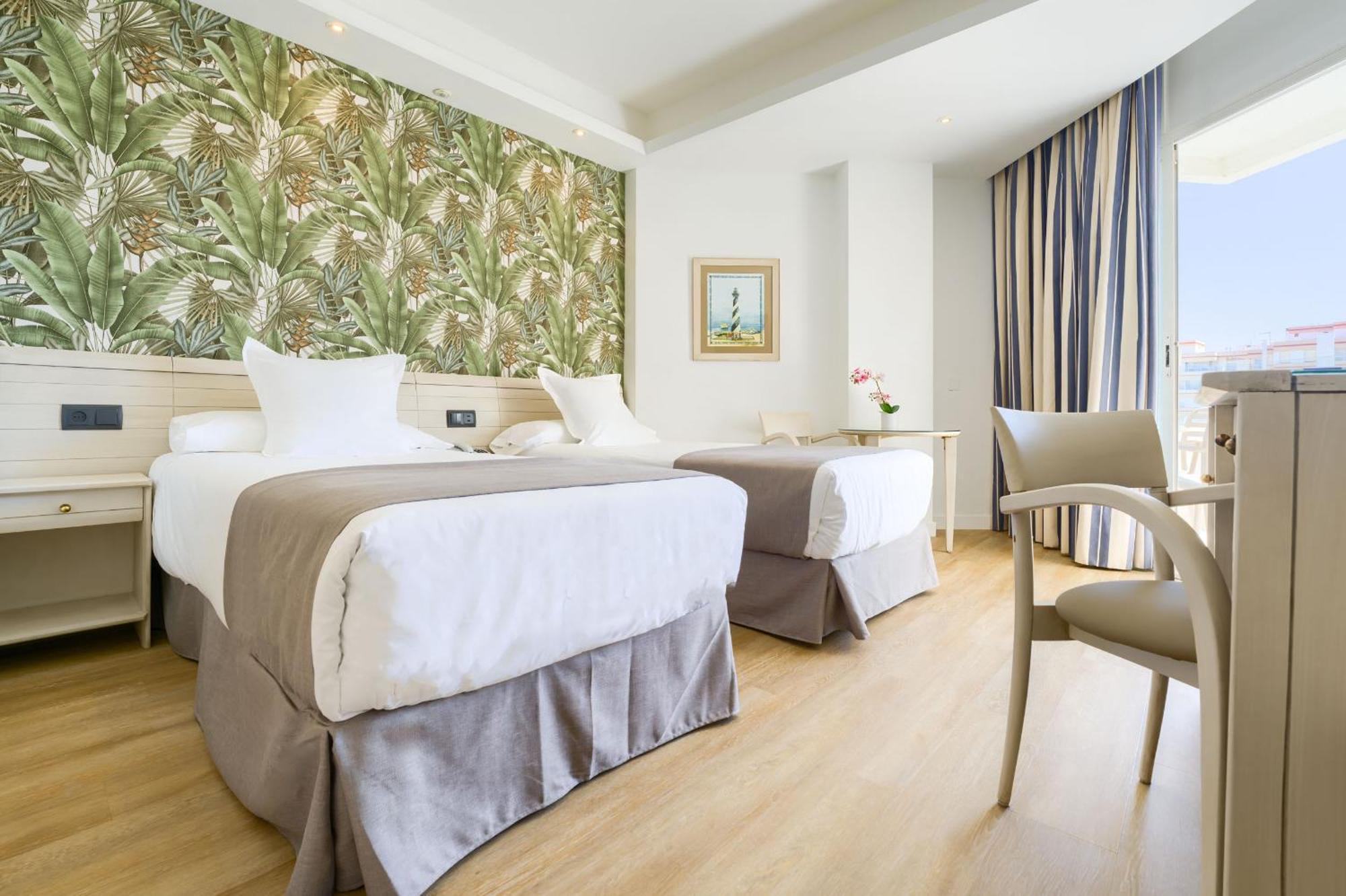 Hotel Puerto Bahia &